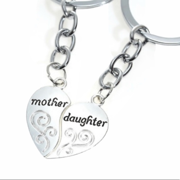 Mother and Daughter Heart Scroll Design Key Chain Silver - Picture 1 of 7